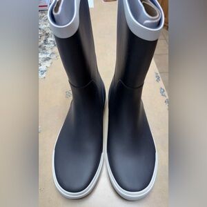 Helly Hansen men’s 11 Nordvik 2 boots- new